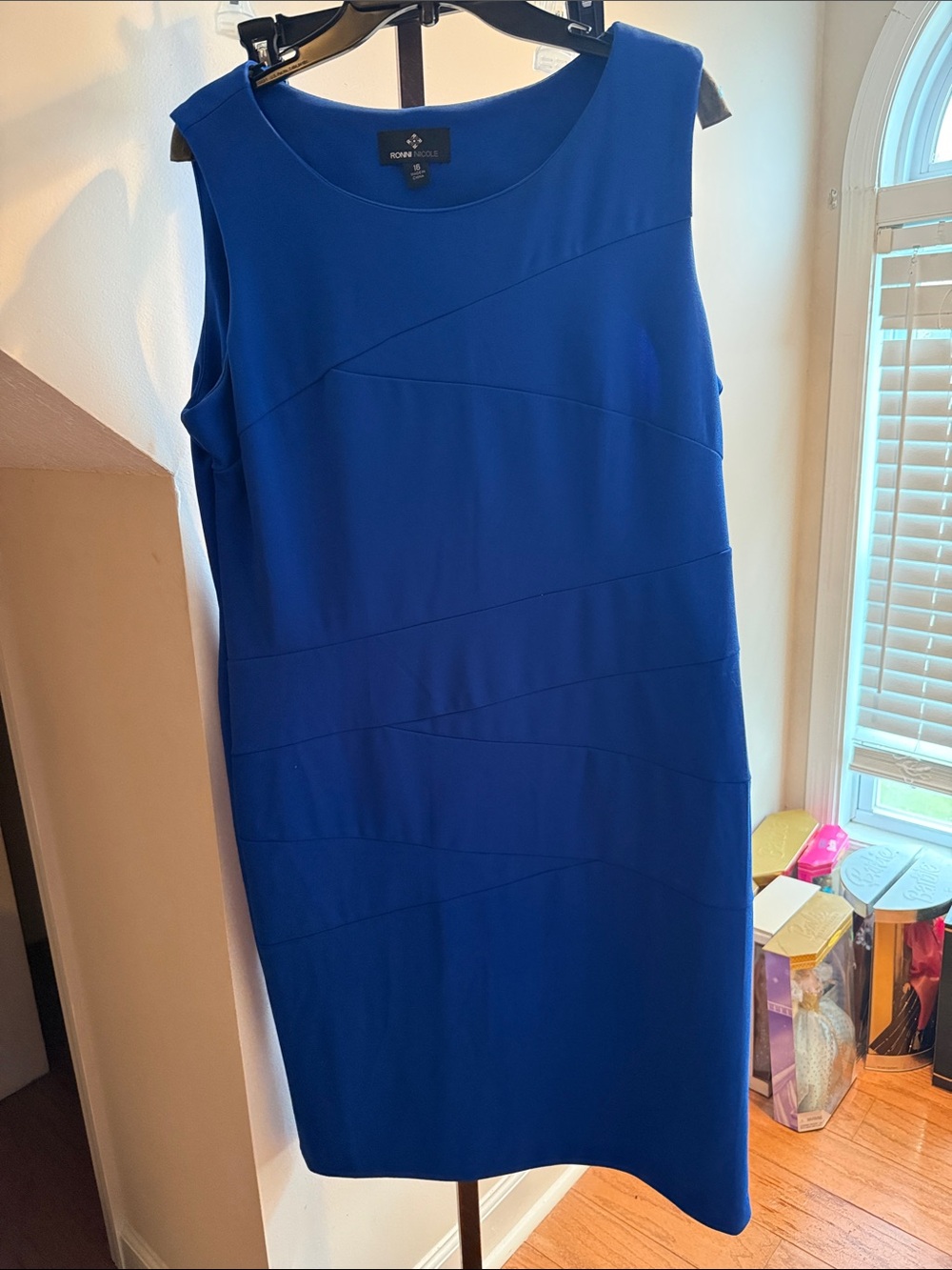Ronni Nicole Royal Blue Sleeveless Sheath Dress